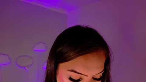 Snapshot of anavicc__ chatting on June 15, 2026, 9:33 am Kendra online show from June 15, 2026, 9:33 am