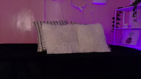 Snapshot of anavicc__ chatting on August 1, 2026, 9:30 am Kendra online show from August 1, 2026, 9:30 am