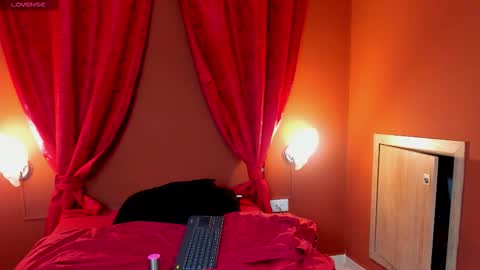 Snapshot of anazztasia_squirt chatting on December 16, 2025, 6:02 pm anazztasia_squirt online show from December 16, 2025, 6:02 pm