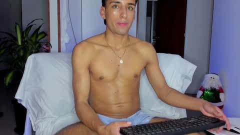 Snapshot of ander_012 chatting on December 4, 2024, 11:13 pm Ander Arias online show from December 4, 2024, 11:13 pm