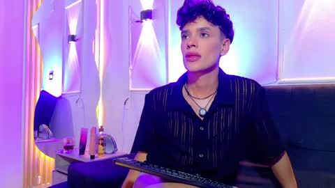 Snapshot of ander_ashford77 chatting on May 26, 2026, 12:34 pm Ander online show from May 26, 2026, 12:34 pm
