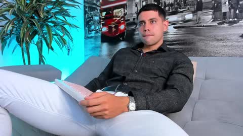 Snapshot of ander_perez chatting on December 11, 2024, 3:15 pm ANDER online show from December 11, 2024, 3:15 pm