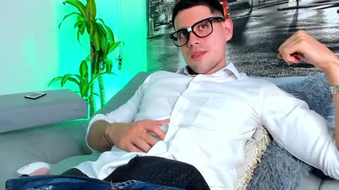 Snapshot of ander_perez chatting on January 21, 2025, 4:37 pm ANDER online show from January 21, 2025, 4:37 pm