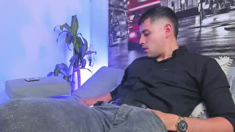 Snapshot of ander_perez chatting on February 19, 2025, 11:36 pm ANDER online show from February 19, 2025, 11:36 pm