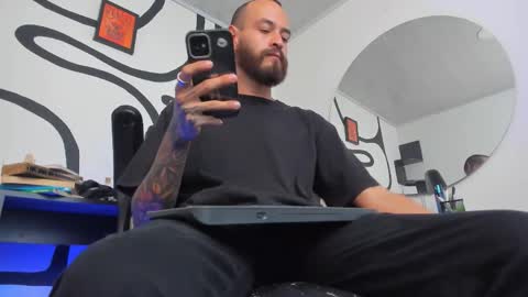 Andrs   -                   online show from January 18, 2026, 1:31 am