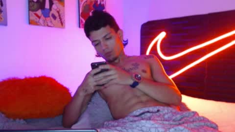 Snapshot of andersonz98 chatting on November 27, 2025, 6:59 am andersonZ98 online show from November 27, 2025, 6:59 am
