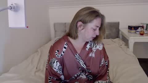 Andorphin online show from October 19, 2025, 8:04 am