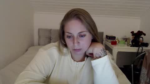 Andorphin online show from November 3, 2025, 5:25 pm