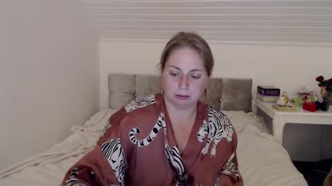 Andorphin online show from November 5, 2025, 5:51 am