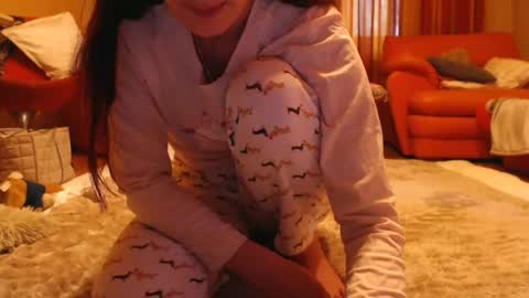 Snapshot of andrasweetie chatting on June 22, 2026, 10:45 am Andra online show from June 22, 2026, 10:45 am