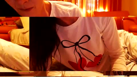 Snapshot of andrasweetie chatting on July 6, 2026, 3:03 pm Andra online show from July 6, 2026, 3:03 pm