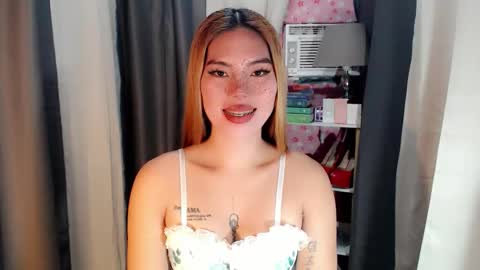 andrea06121998 online show from March 6, 2026, 12:56 pm