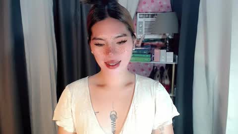 Snapshot of andrea06121998 chatting on April 2, 2026, 4:26 pm andrea06121998 online show from April 2, 2026, 4:26 pm