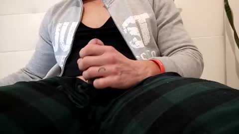 Snapshot of andrea_feetlover chatting on November 25, 2025, 8:42 pm andrea_feetlover online show from November 25, 2025, 8:42 pm