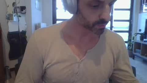 Snapshot of andrea_feetlover chatting on April 3, 2026, 4:38 pm andrea_feetlover online show from April 3, 2026, 4:38 pm