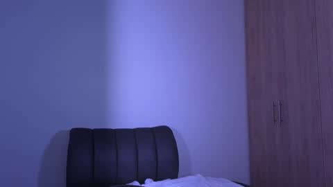 Snapshot of andrea_torres_ chatting on January 28, 2025, 1:08 am online show from January 28, 2025, 1:08 am