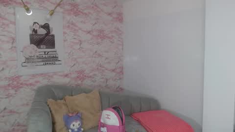 Snapshot of andrea_torres_t chatting on November 11, 2025, 1:22 pm Andrea online show from November 11, 2025, 1:22 pm