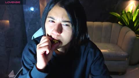 andrea_tx online show from January 17, 2026, 1:05 pm