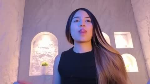 Snapshot of andrea_tx chatting on June 3, 2026, 2:33 pm andrea_tx online show from June 3, 2026, 2:33 pm