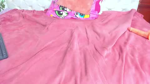 Naomi Andrea Daviss online show from February 6, 2026, 2:31 pm