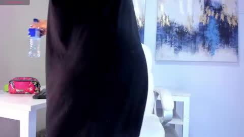 Snapshot of andreaa_zoee_ chatting on June 13, 2026, 2:37 pm Andrea Zoelins online show from June 13, 2026, 2:37 pm