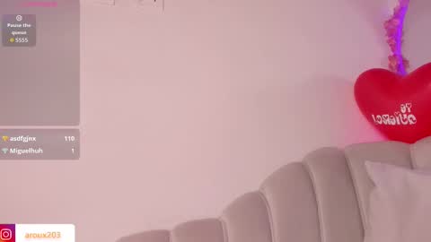 Snapshot of andrearoux chatting on September 30, 2025, 11:26 am Andrea online show from September 30, 2025, 11:26 am