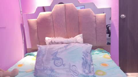 Snapshot of andreasweet2 chatting on May 9, 2026, 8:14 pm A n d r e a S w e e t online show from May 9, 2026, 8:14 pm