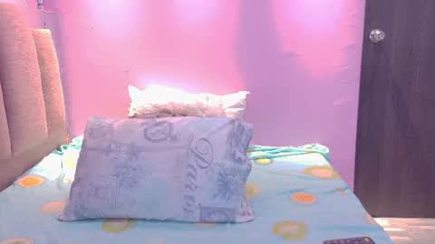 Snapshot of andreasweet2 chatting on July 6, 2026, 8:55 pm A n d r e a S w e e t online show from July 6, 2026, 8:55 pm