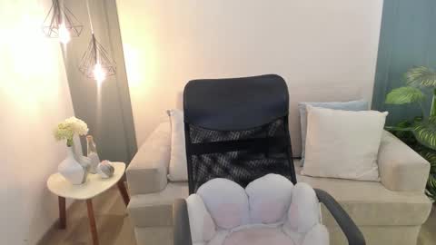 Andre Castaneda online show from March 6, 2026, 6:48 pm