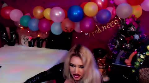 Snapshot of andreeajj chatting on January 1, 2025, 2:51 am andreeajj online show from January 1, 2025, 2:51 am