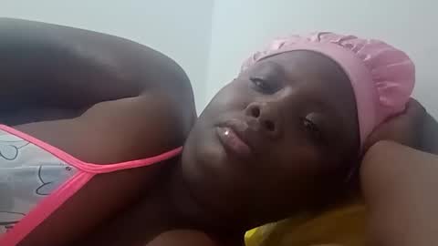 Andrea  online show from October 27, 2025, 12:31 pm
