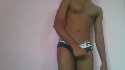 Snapshot of andres01_ chatting on November 12, 2025, 6:14 am andres01_ online show from November 12, 2025, 6:14 am