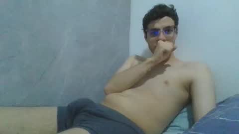 andres129494 online show from January 17, 2026, 1:32 am