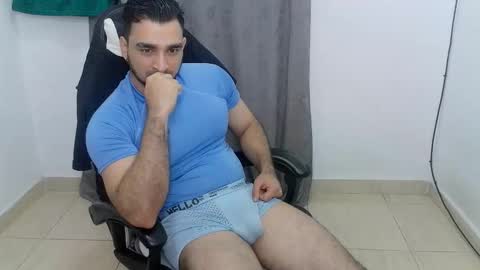 Snapshot of andres180950734 chatting on May 29, 2026, 12:19 am andres180950734 online show from May 29, 2026, 12:19 am