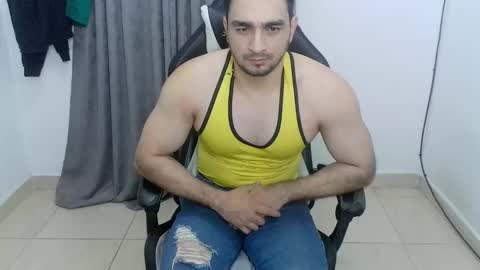 Snapshot of andres180950734 chatting on June 4, 2026, 11:44 pm andres180950734 online show from June 4, 2026, 11:44 pm