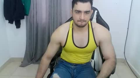 Snapshot of andres180950734 chatting on June 5, 2026, 1:17 pm andres180950734 online show from June 5, 2026, 1:17 pm