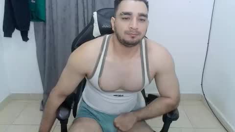 Snapshot of andres180950734 chatting on June 9, 2026, 12:06 pm andres180950734 online show from June 9, 2026, 12:06 pm