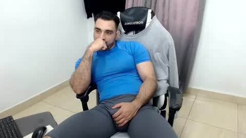 Snapshot of andres180950734 chatting on June 27, 2026, 12:22 pm andres180950734 online show from June 27, 2026, 12:22 pm