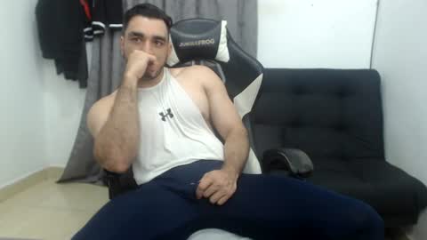 Snapshot of andres180950734 chatting on July 27, 2026, 10:17 pm andres180950734 online show from July 27, 2026, 10:17 pm
