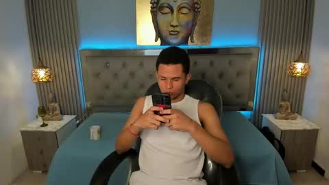 Snapshot of andres1_8 chatting on May 29, 2026, 3:37 am IM ANDRES online show from May 29, 2026, 3:37 am