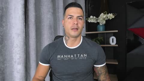 insta andres clark  online show from February 5, 2025, 6:04 pm