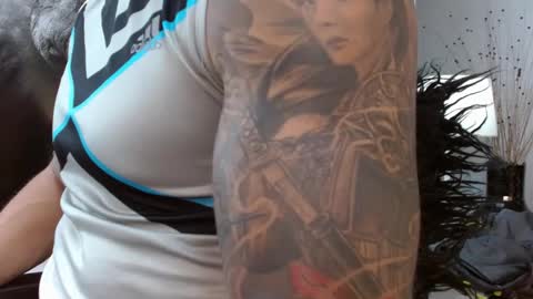 insta andres clark  online show from February 15, 2025, 6:12 pm