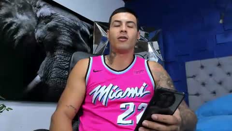 Snapshot of andres_clark chatting on June 7, 2026, 2:32 pm insta andres clark online show from June 7, 2026, 2:32 pm