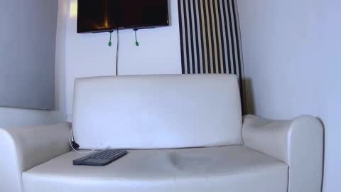 andres_stud online show from February 15, 2026, 7:51 am