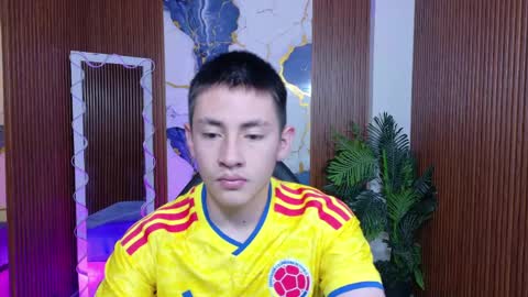 andres_tay online show from June 1, 2026, 1:40 am