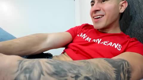 Snapshot of andresjuan92 chatting on September 20, 2025, 3:18 am onlyfanscallmegotter online show from September 20, 2025, 3:18 am