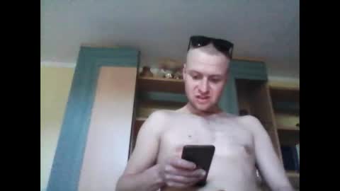 andrew3356577 online show from February 22, 2025, 1:13 pm