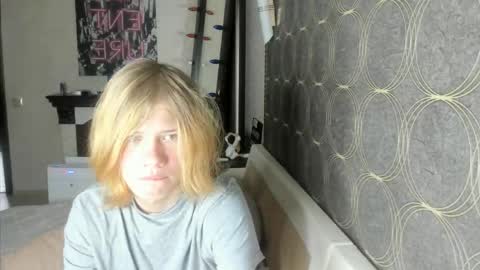 Andrew online show from April 25, 2026, 1:41 pm