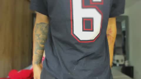 Snapshot of andrew_twink18 chatting on September 28, 2025, 5:18 pm Andrew M. online show from September 28, 2025, 5:18 pm