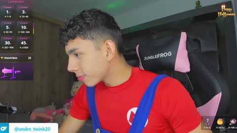 Snapshot of andrew_twink18 chatting on October 11, 2025, 2:11 am Andrew M. online show from October 11, 2025, 2:11 am